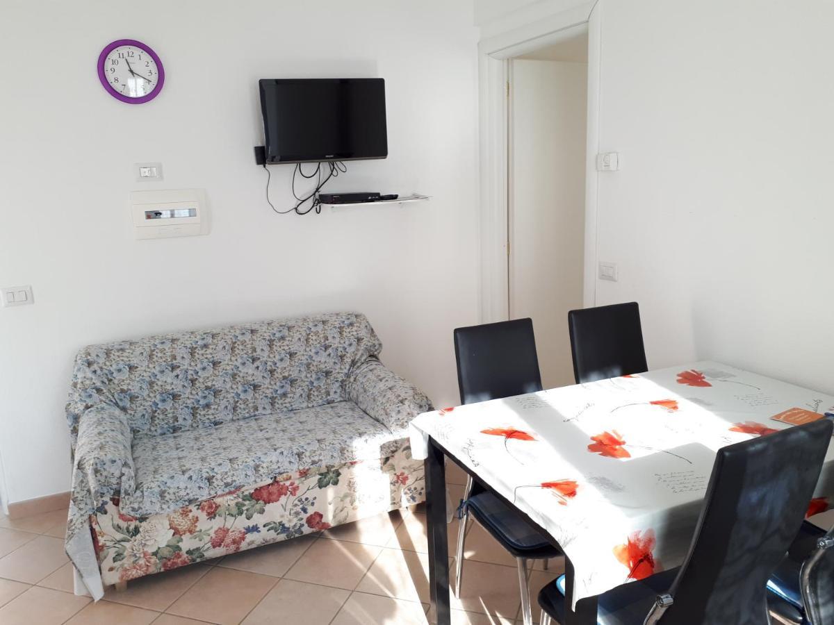 Appartamenti Enrica Moneglia Bagian luar foto