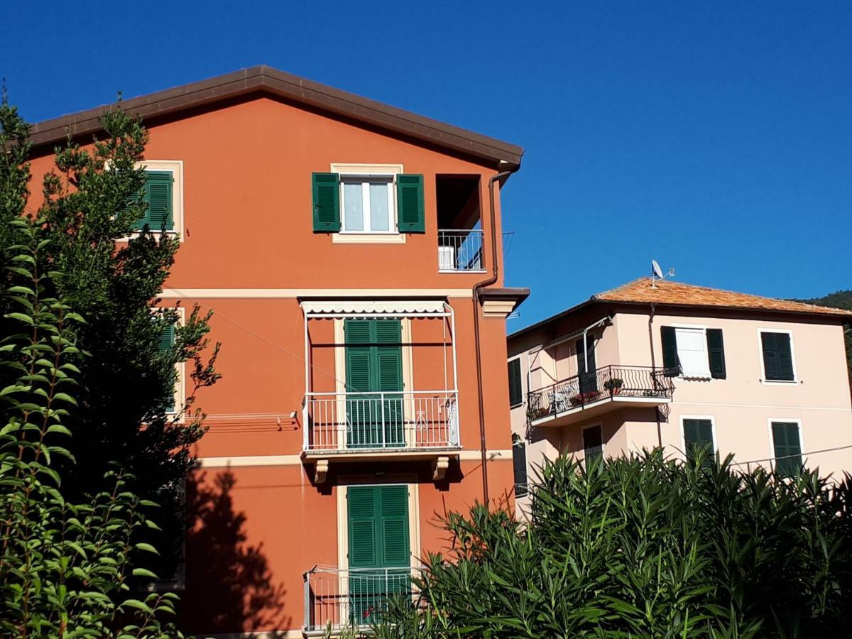 Appartamenti Enrica Moneglia Bagian luar foto