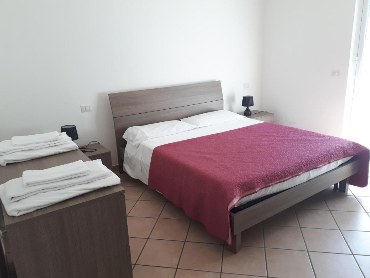 Appartamenti Enrica Moneglia Bagian luar foto
